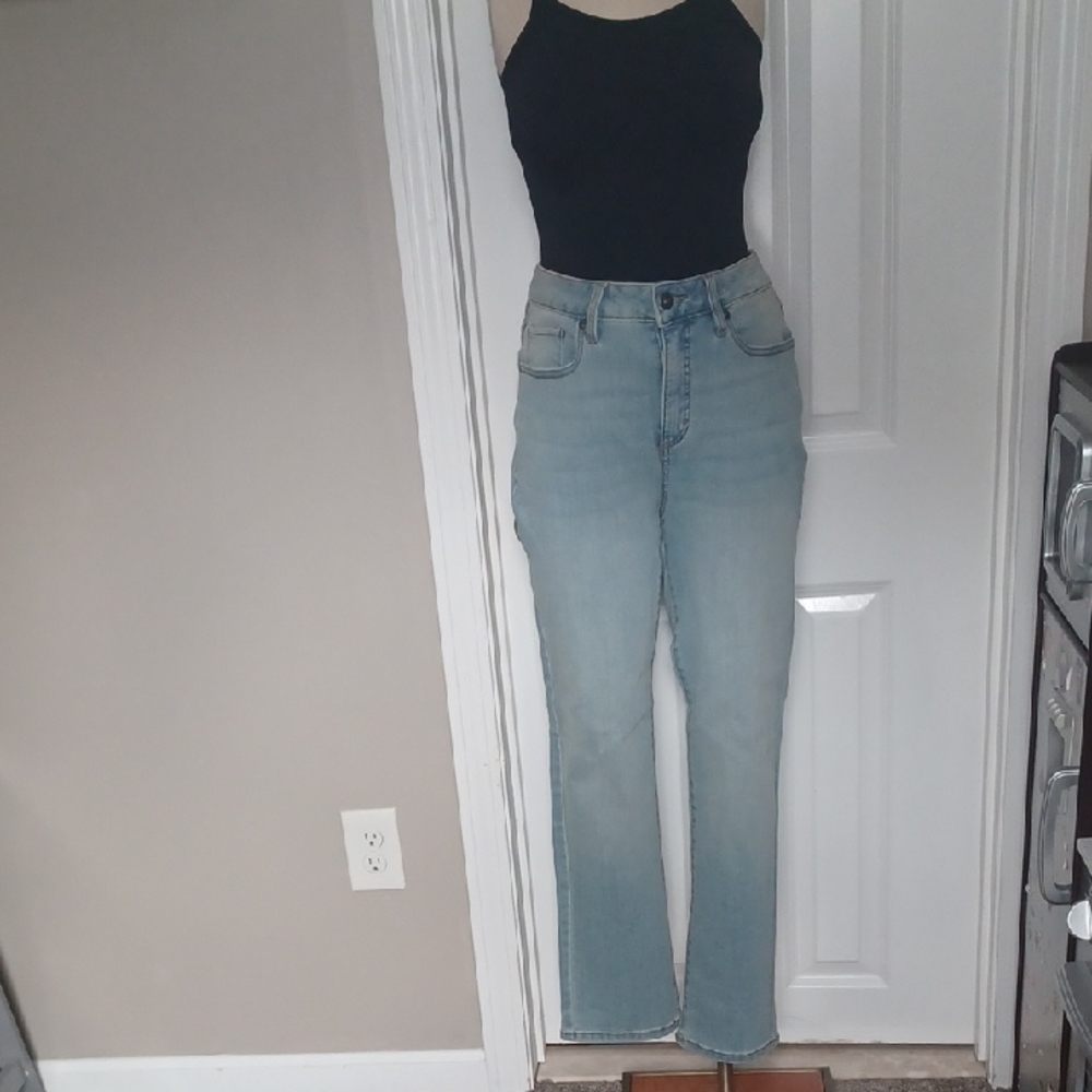 Style & Co. Women's Light Blue Straight Leg Jeans